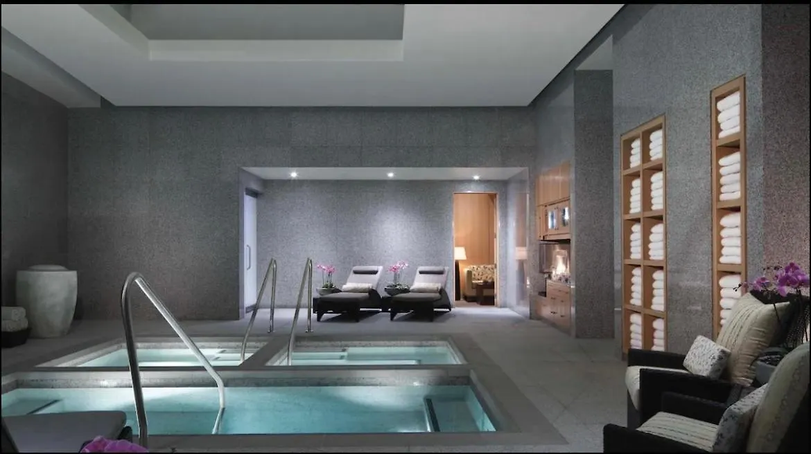 The Fantasy Suite Mgm Signature Pool View Las Vegas
