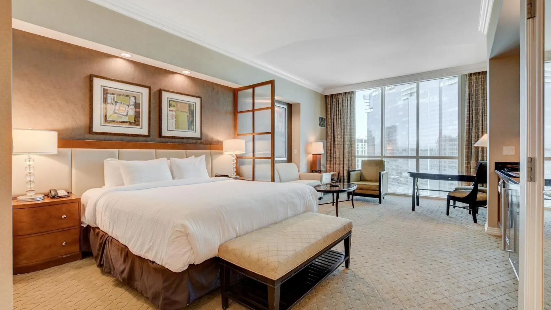 The Fantasy Suite Mgm Signature Pool View location